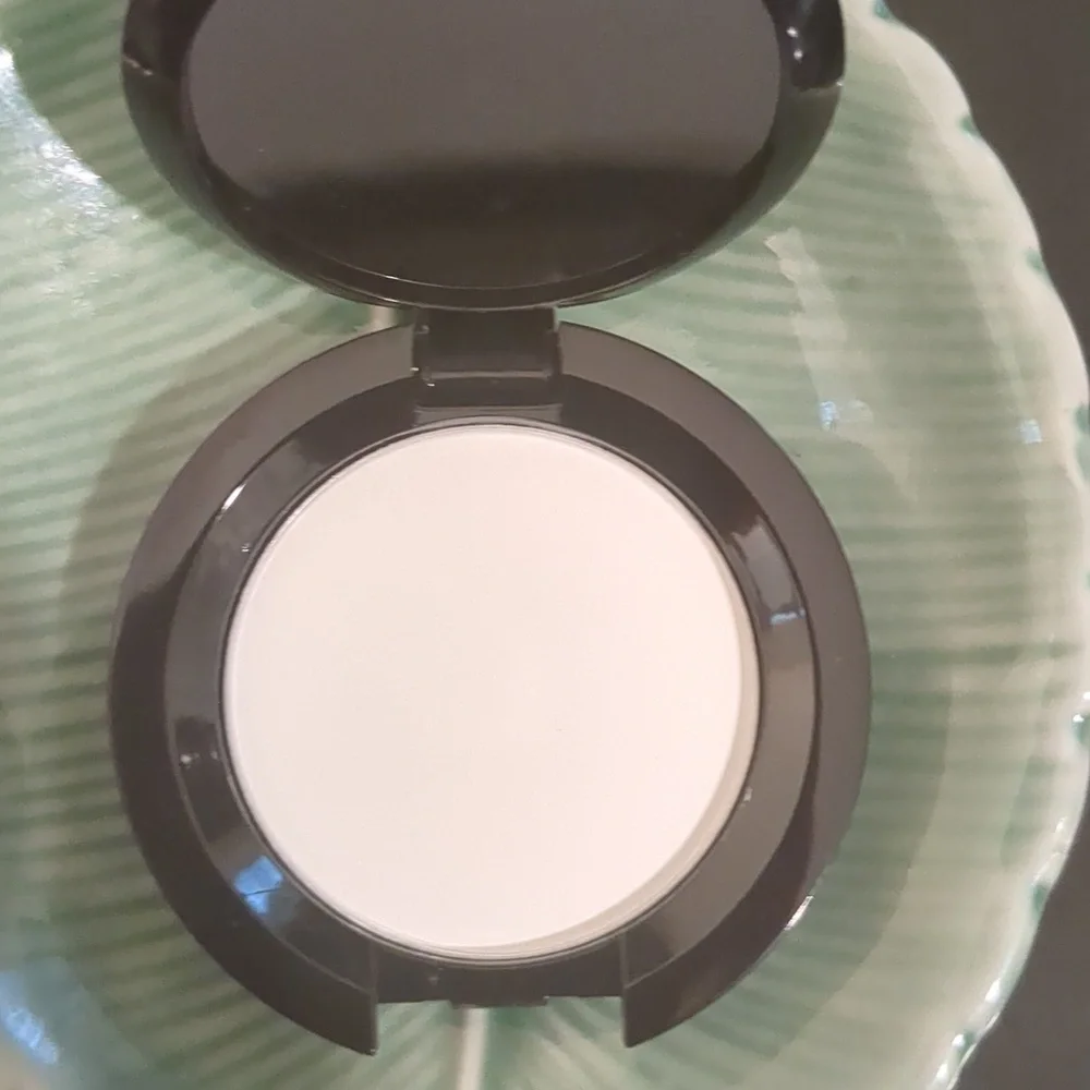 Translucent Powder